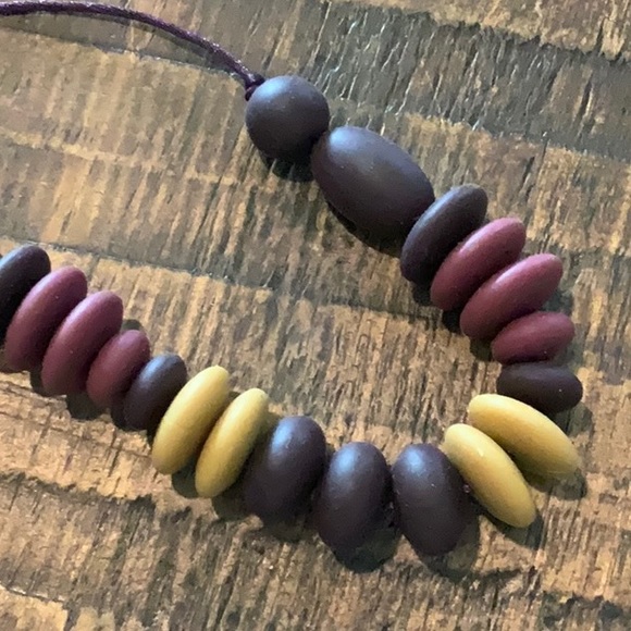 NWT ‘Banded’ Baby Teething Necklace for Mom - Picture 2 of 4